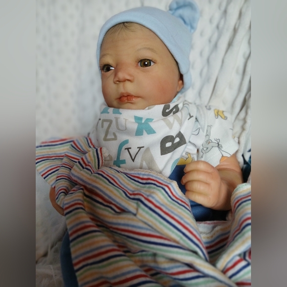 Realborn Boy Reborn Baby Doll Therapy Collector - Picture 4 of 10